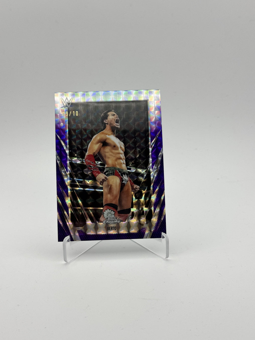 2026 Topps Chrome WWE #122 Berto Purple Geometric Refractor #/10