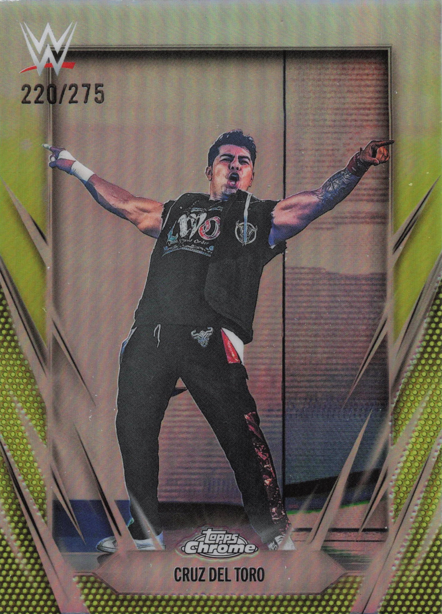 2026 Topps Chrome WWE #179 Cruz Del Toro Refractor