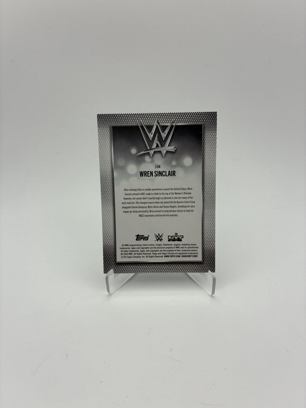 2026 Topps Chrome WWE #134 Wren Sinclair Negative Refractor