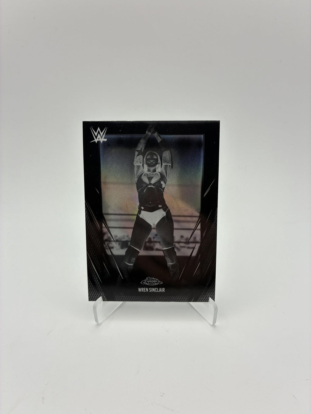 2026 Topps Chrome WWE #134 Wren Sinclair Negative Refractor
