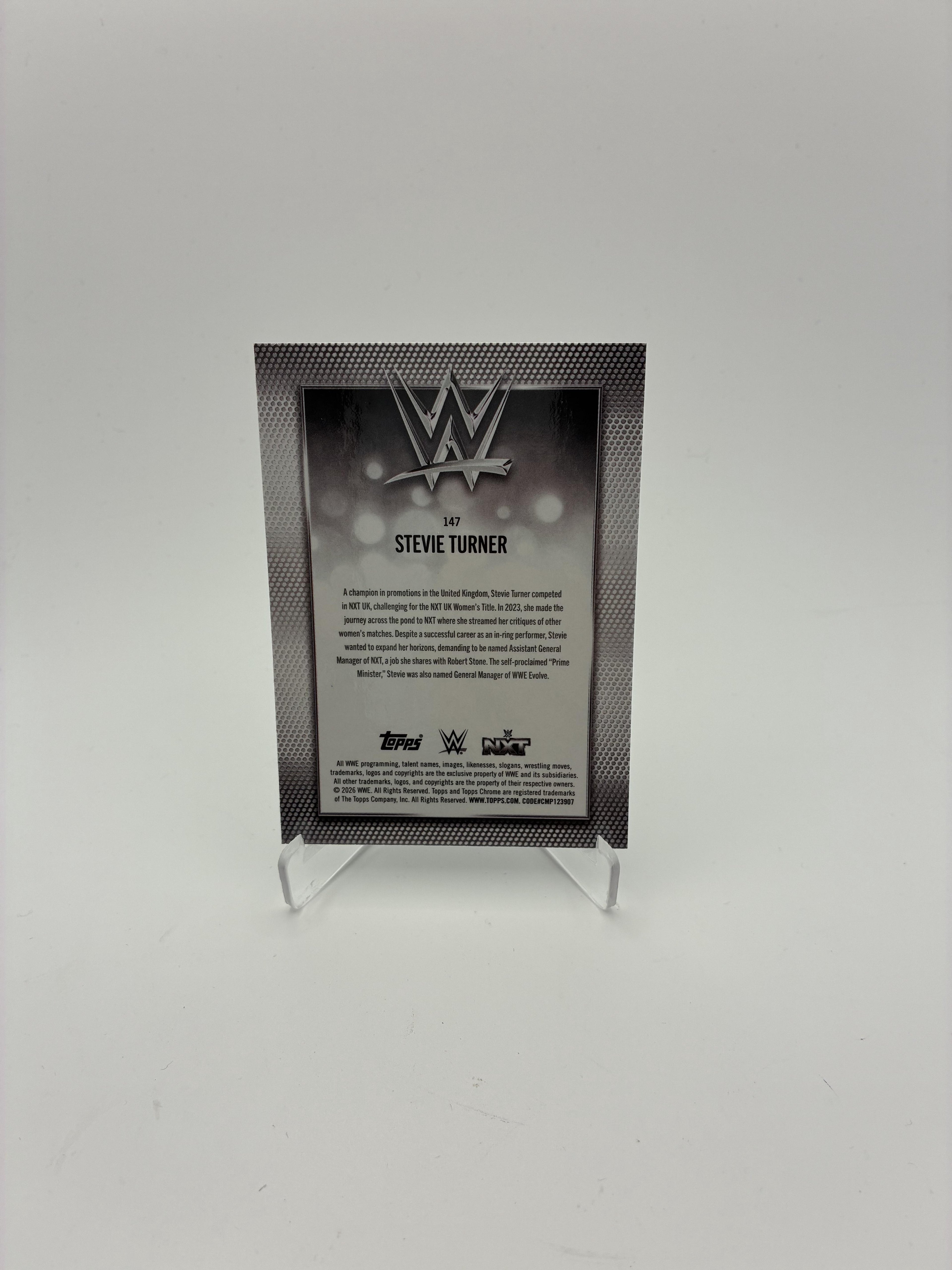 2026 Topps Chrome WWE #147 Stevie Turner Logofractor