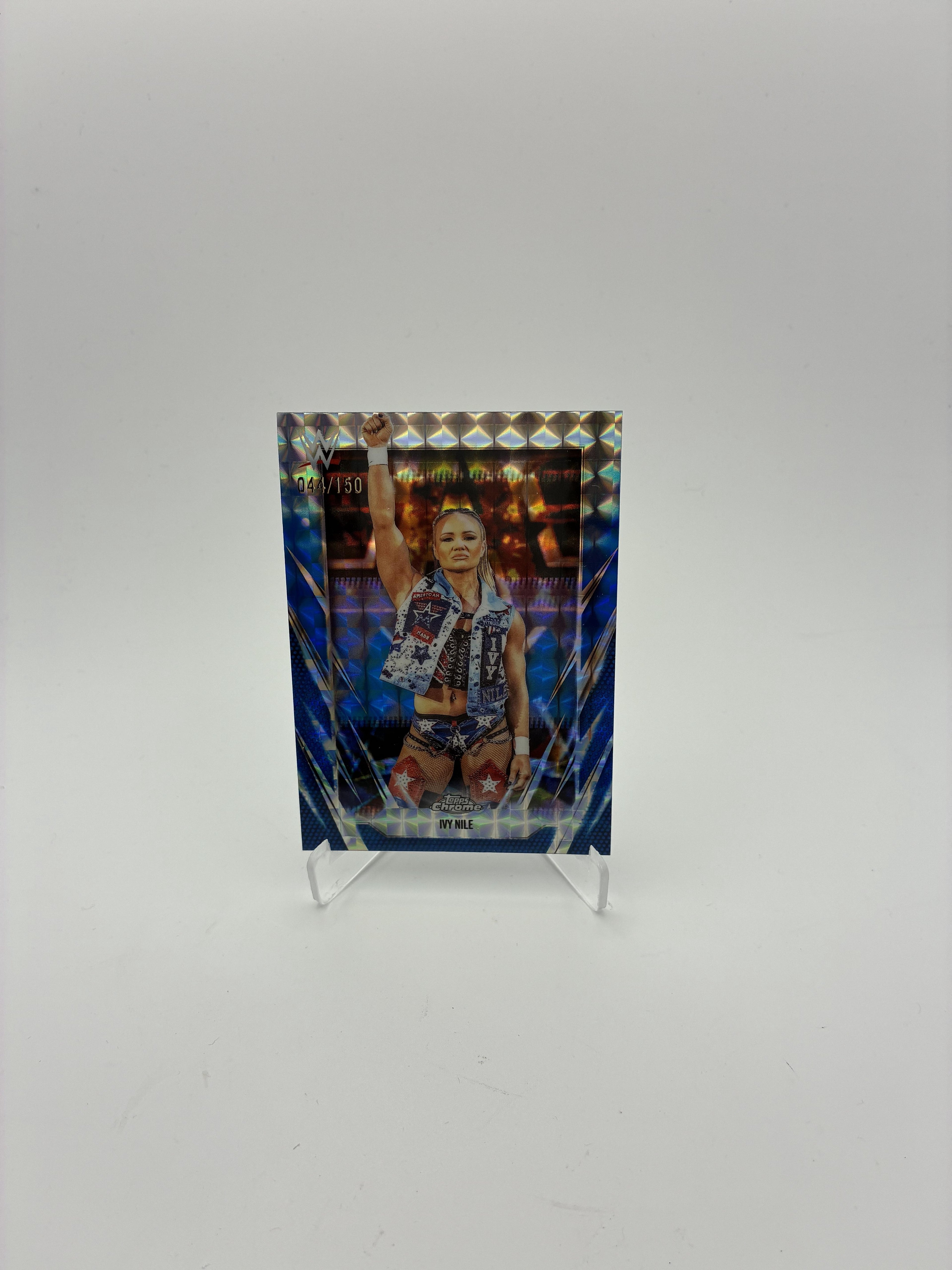 2026 Topps Chrome WWE #181 Ivy Nile Blue Geometric Refractor #/150