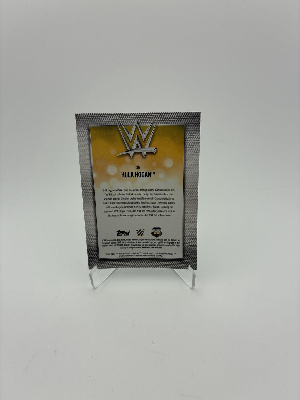 2026 Topps Chrome WWE #25 Hulk Hogan Aqua Refractor #/199