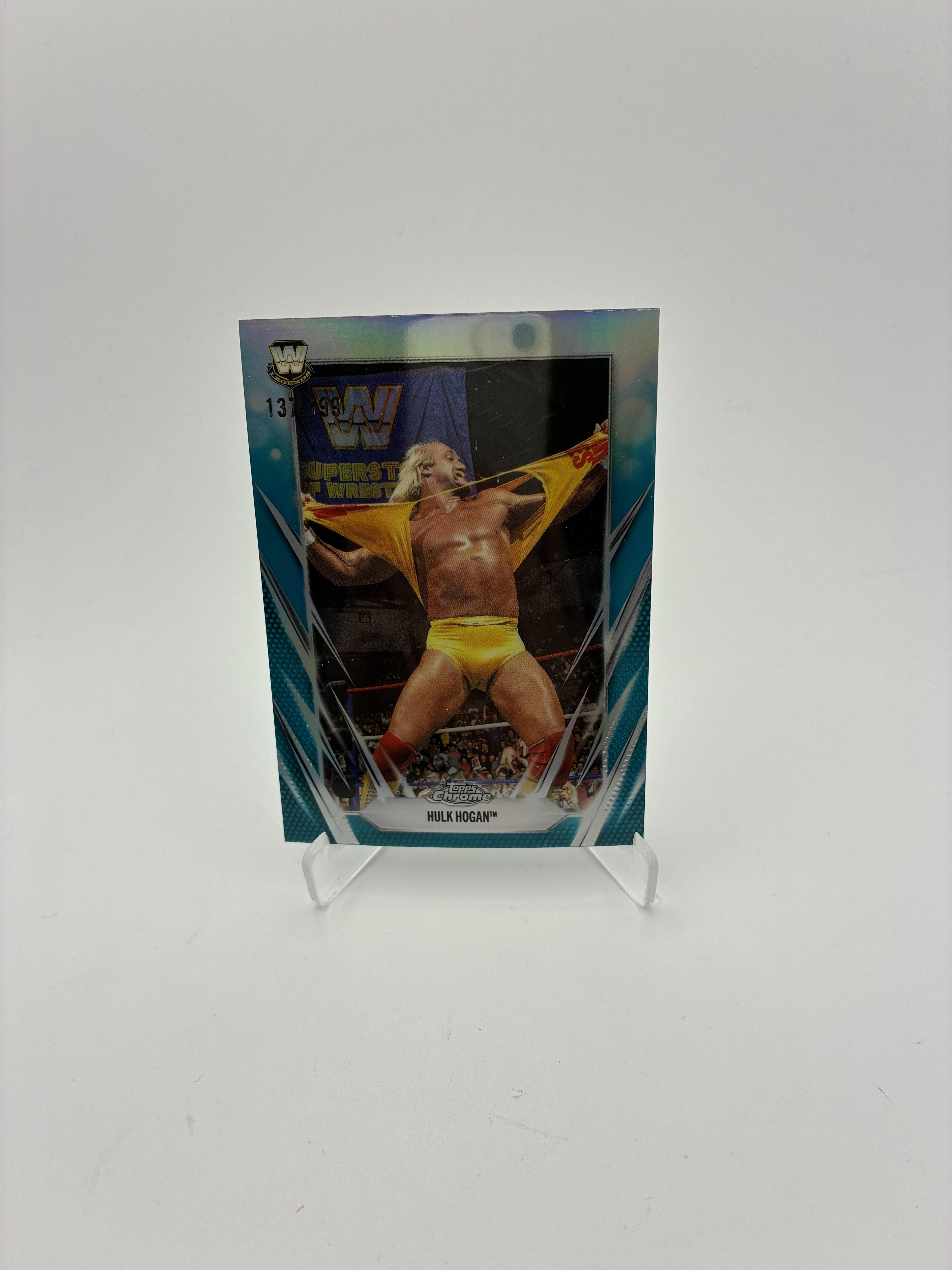 2026 Topps Chrome WWE #25 Hulk Hogan Aqua Refractor #/199