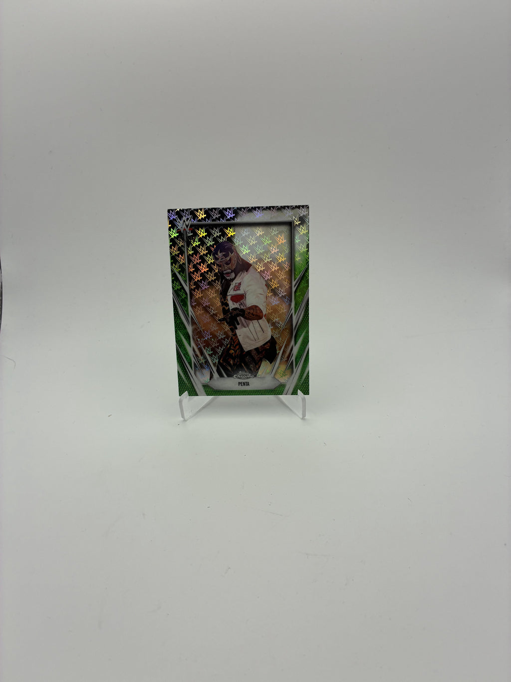 2026 Topps Chrome WWE #41 Penta Logofractor Green