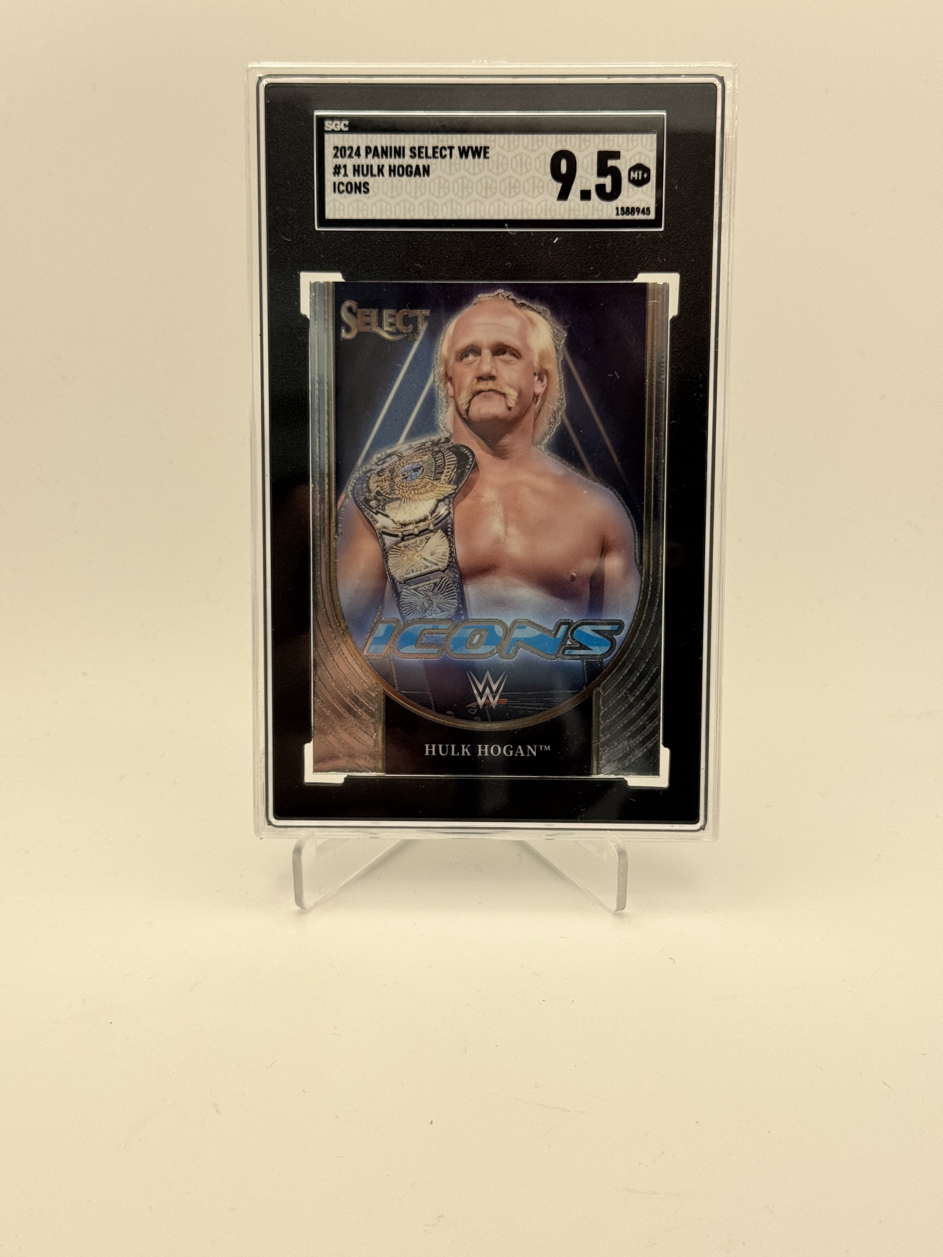 2024 Panini Select WWE #1 Hulk Hogan Icons SGC 9.5