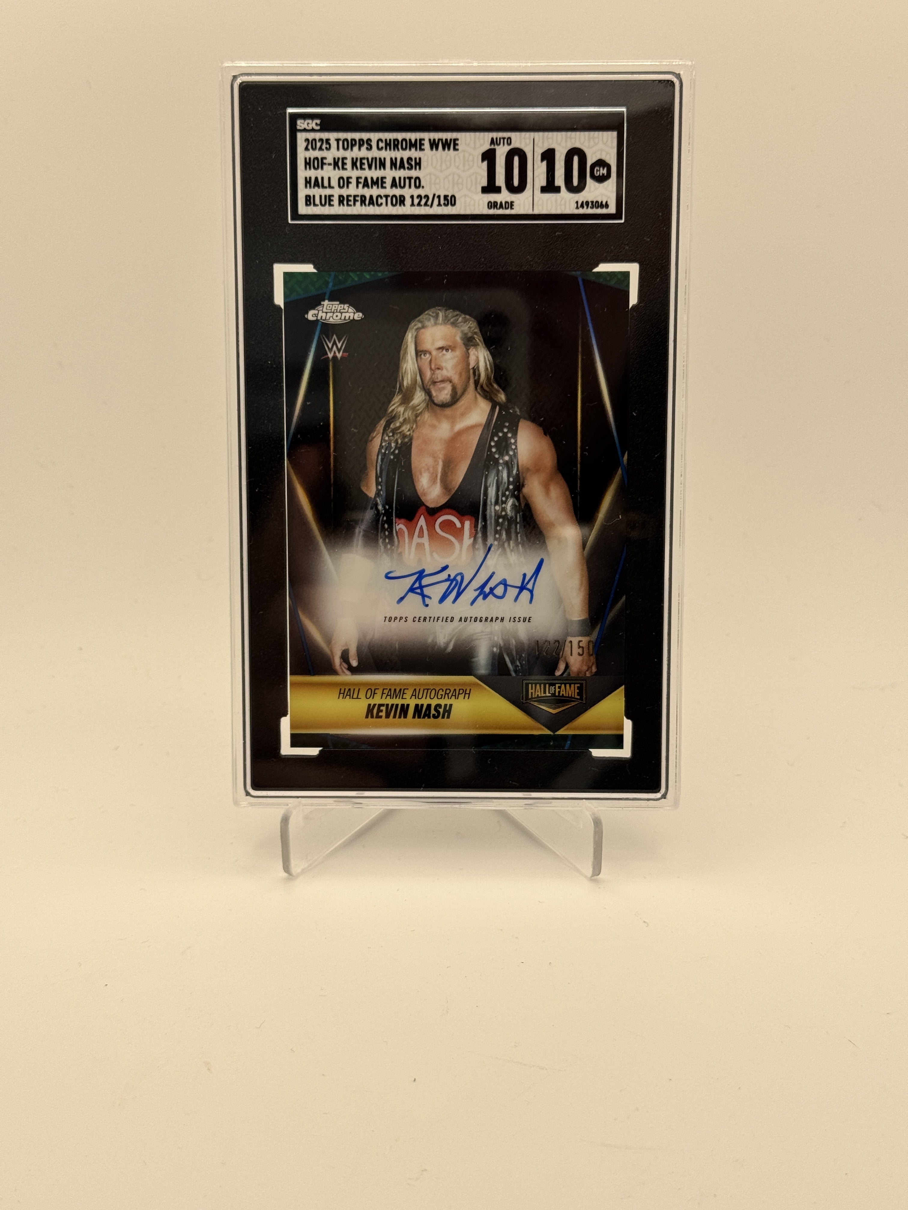 2025 Topps Chrome WWE Kevin Nash Hall of Fame Autographs Blue Refractor SGC 10
