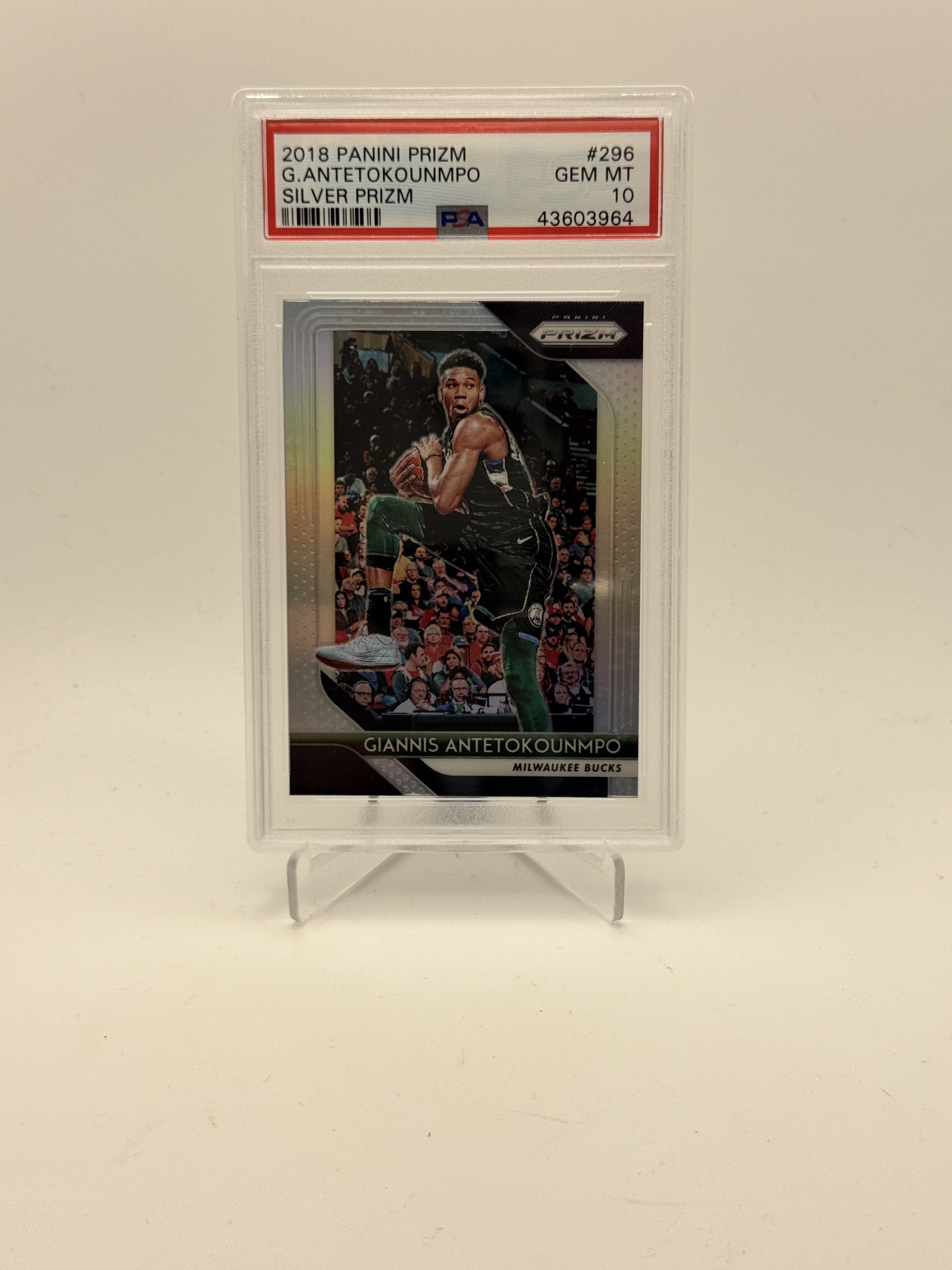 2018 Panini Prizm #296 G.Antetokounmpo Silver Prizm PSA 10