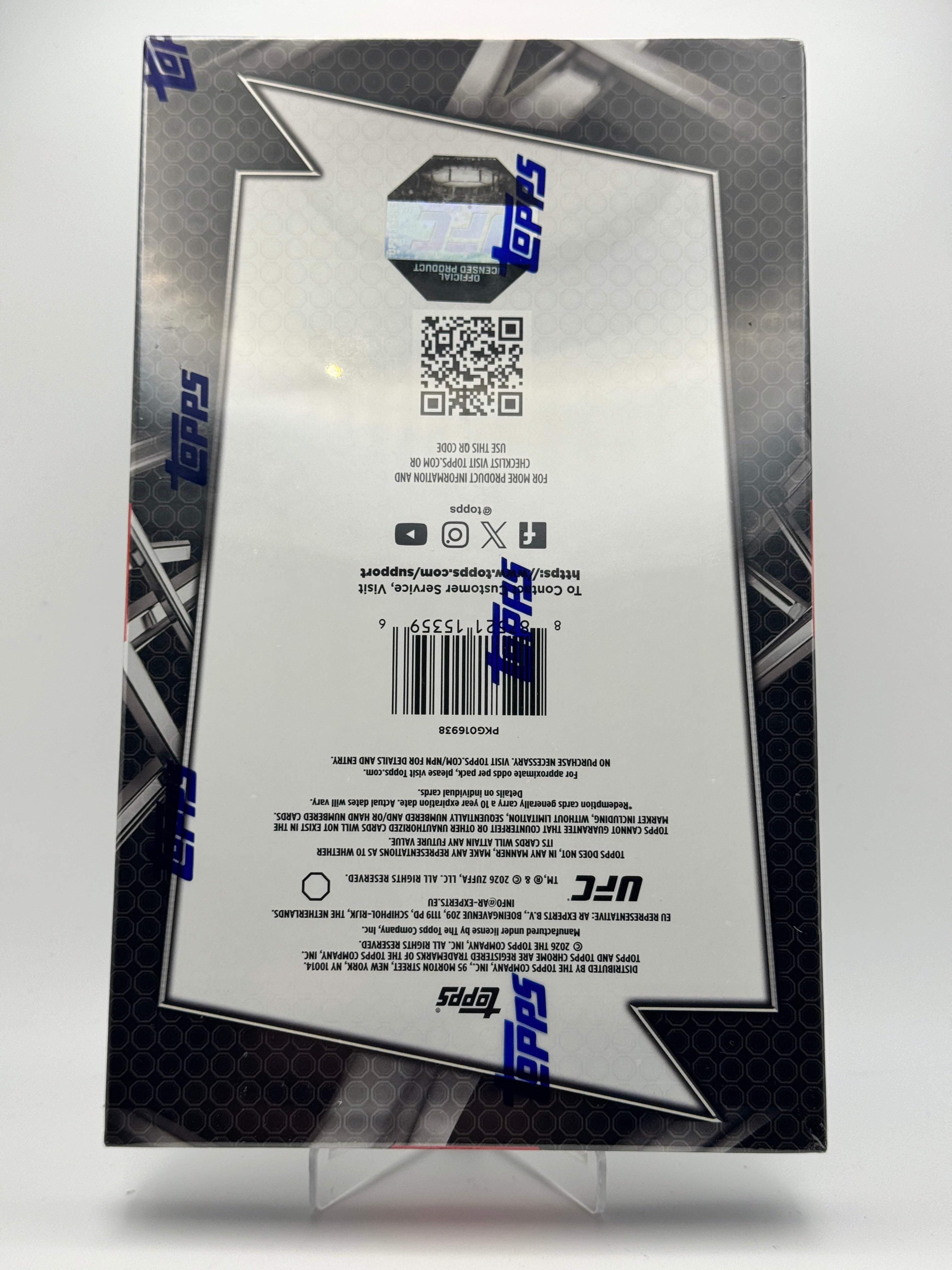 2026 Topps Chrome UFC Hobby Box