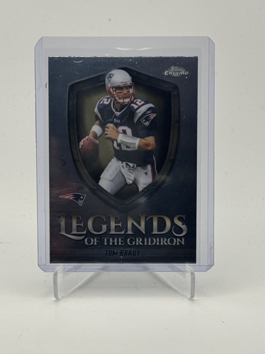 2025 Topps Chrome #LOG-9 Tom Brady Legends of the Gridiron